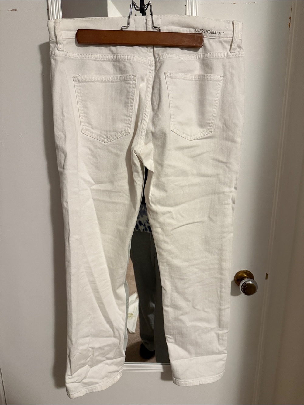 Current/Elliott Cream Cropped Straight-Leg Jeans - Picture 2 of 2
